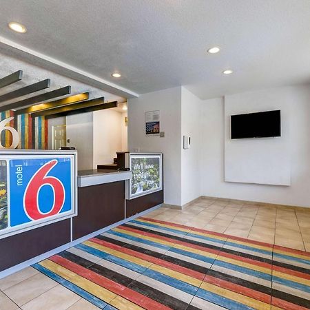 Motel 6-Kirkland, Wa - North เคิร์กแลนด์ ภายนอก รูปภาพ