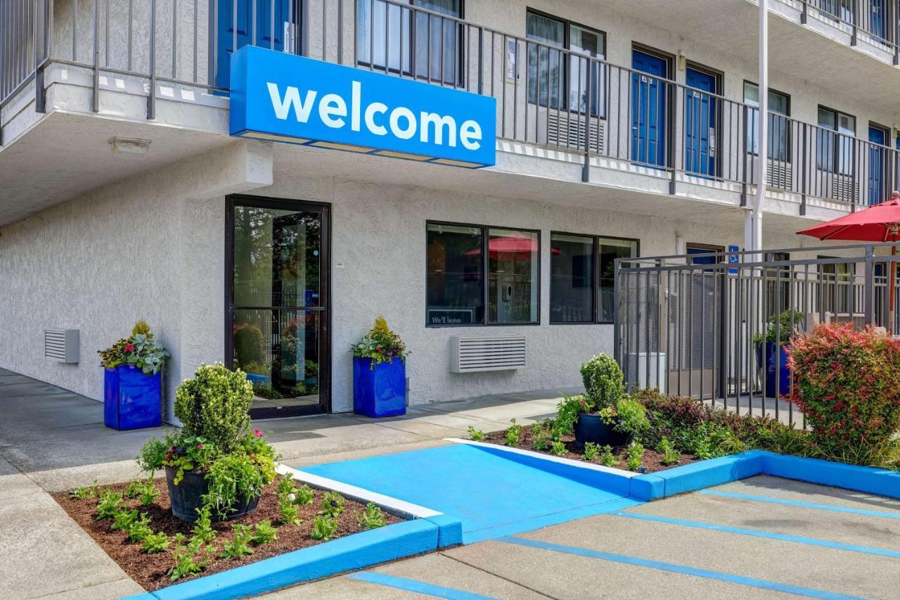 Motel 6-Kirkland, Wa - North เคิร์กแลนด์ ภายนอก รูปภาพ