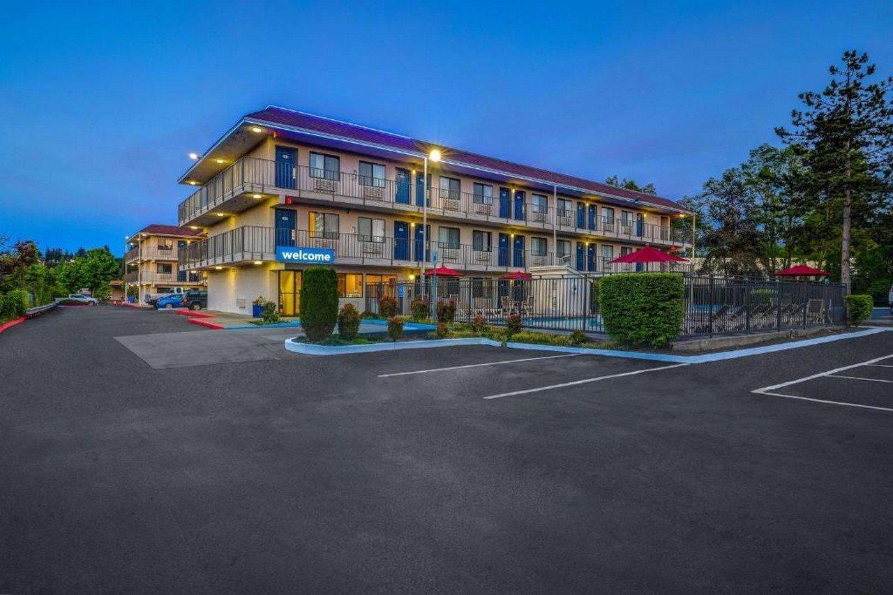 Motel 6-Kirkland, Wa - North เคิร์กแลนด์ ภายนอก รูปภาพ