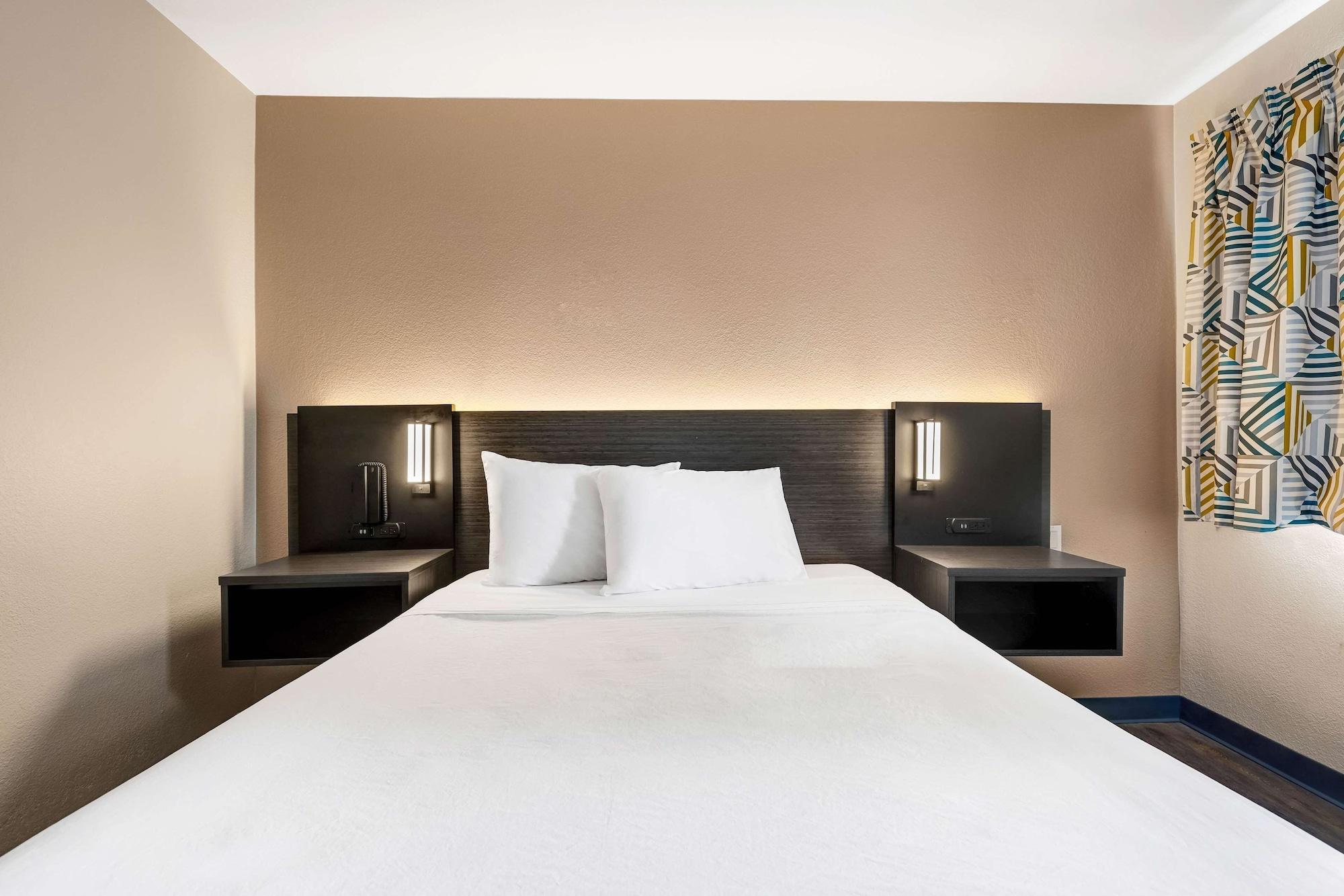 Motel 6-Kirkland, Wa - North เคิร์กแลนด์ ภายนอก รูปภาพ