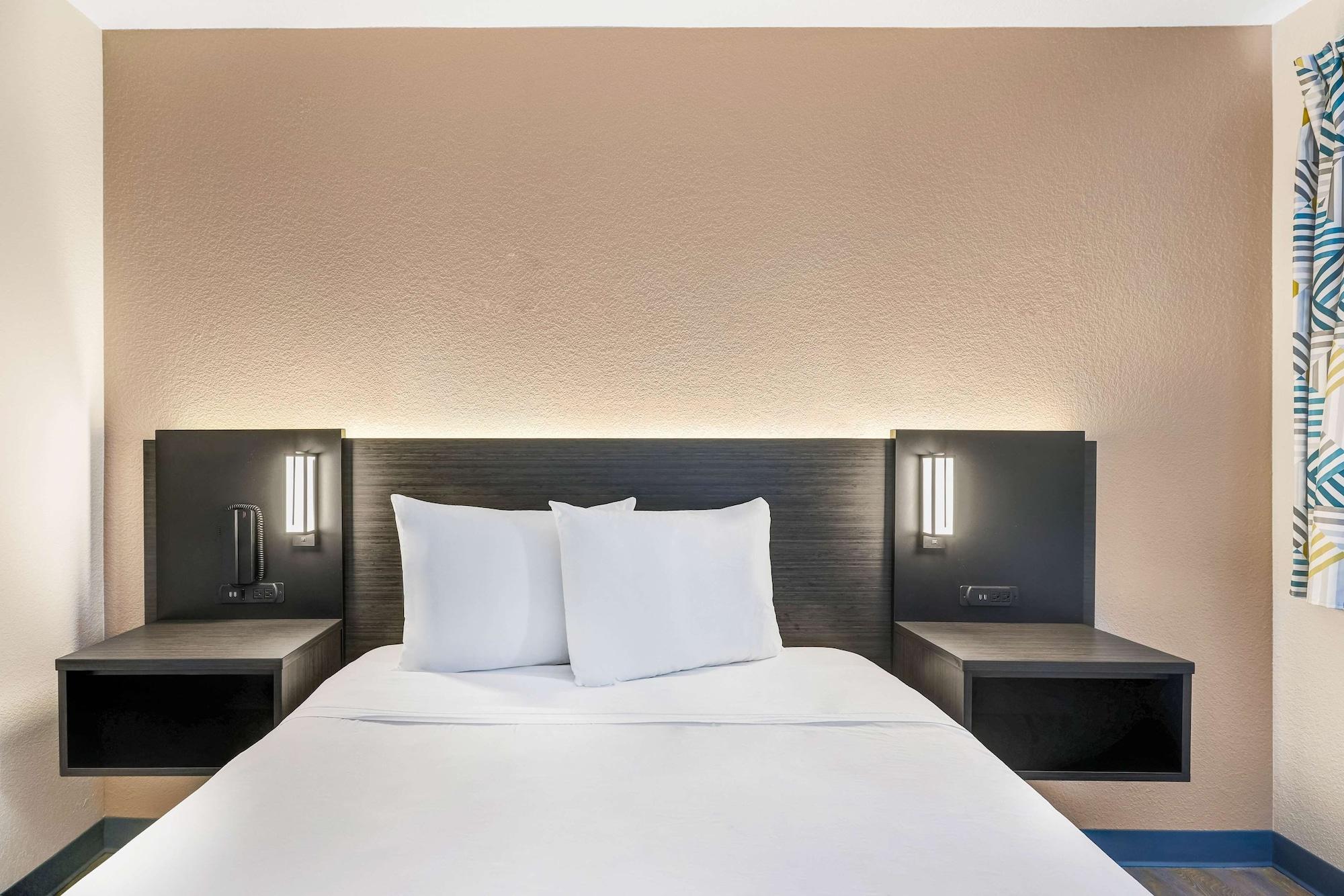 Motel 6-Kirkland, Wa - North เคิร์กแลนด์ ภายนอก รูปภาพ