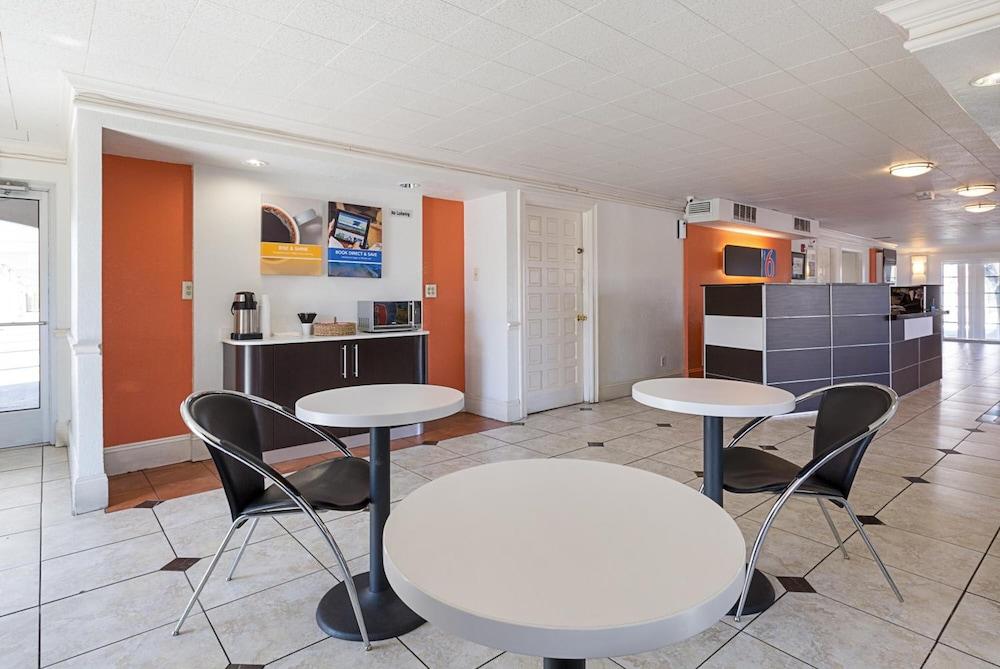 Motel 6-Kirkland, Wa - North เคิร์กแลนด์ ภายนอก รูปภาพ