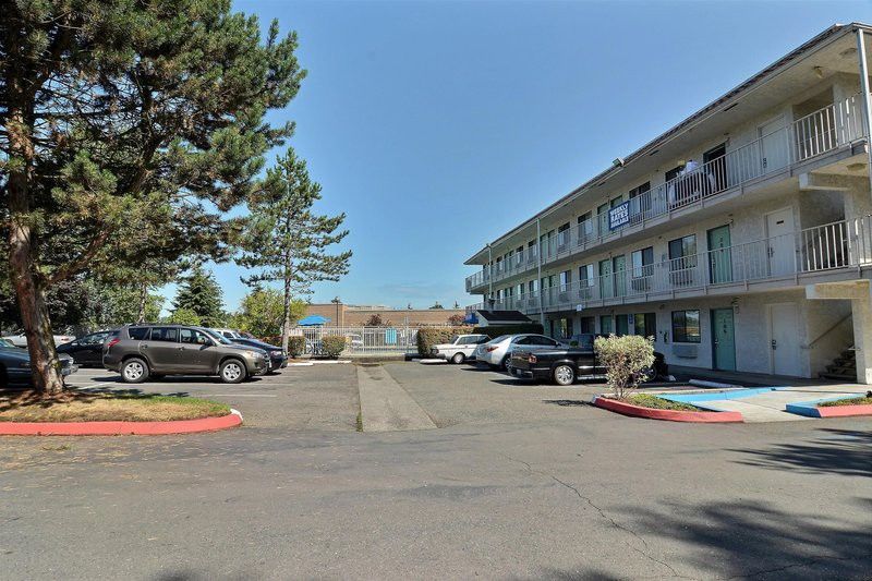 Motel 6-Kirkland, Wa - North เคิร์กแลนด์ ภายนอก รูปภาพ