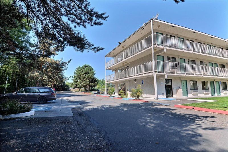 Motel 6-Kirkland, Wa - North เคิร์กแลนด์ ภายนอก รูปภาพ