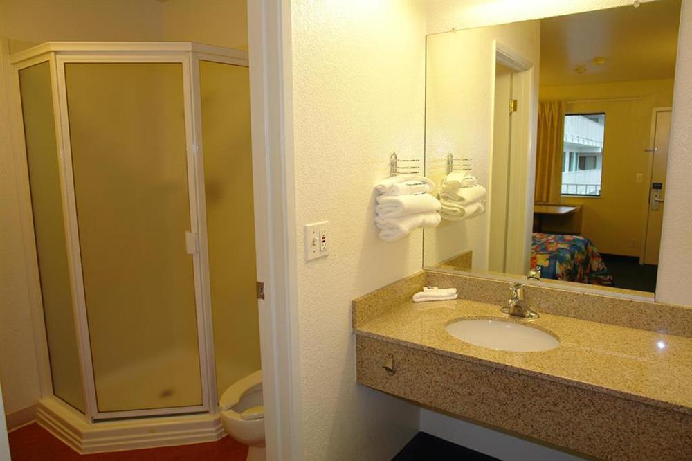 Motel 6-Kirkland, Wa - North เคิร์กแลนด์ ห้อง รูปภาพ